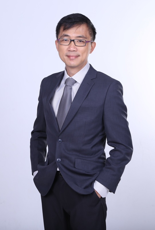 Dr Chan Tat Hon